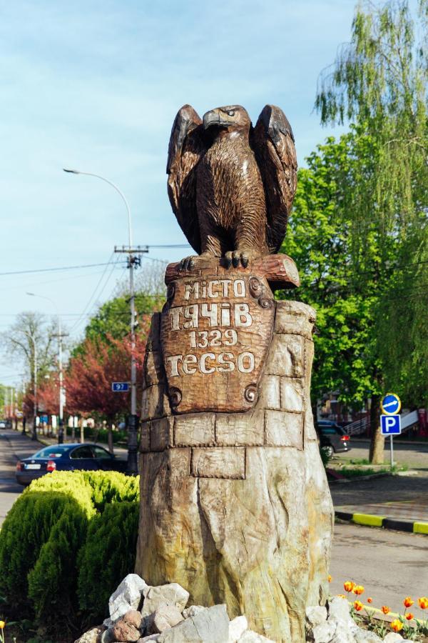 Готель Тячів Extérieur photo